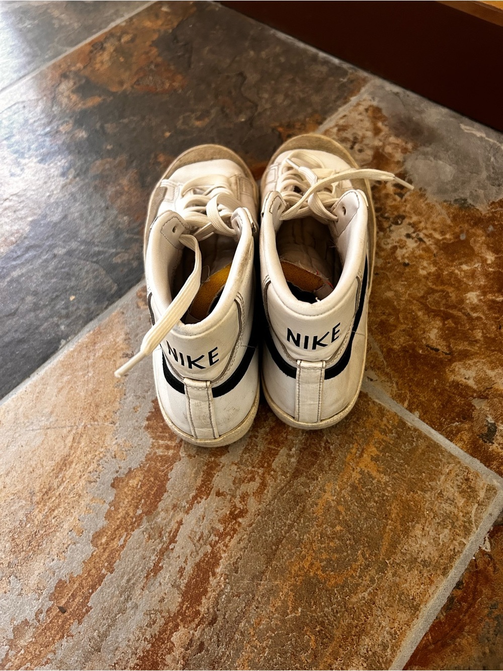 Nike Blazer Mid ‘77 White Black Leather High Top Sneakers Women’s Size 8 - Picture 4 of 9